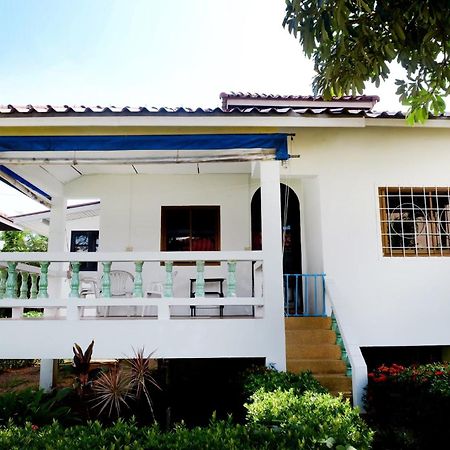 Sunrise Beach Villa Surat Thani Exterior photo