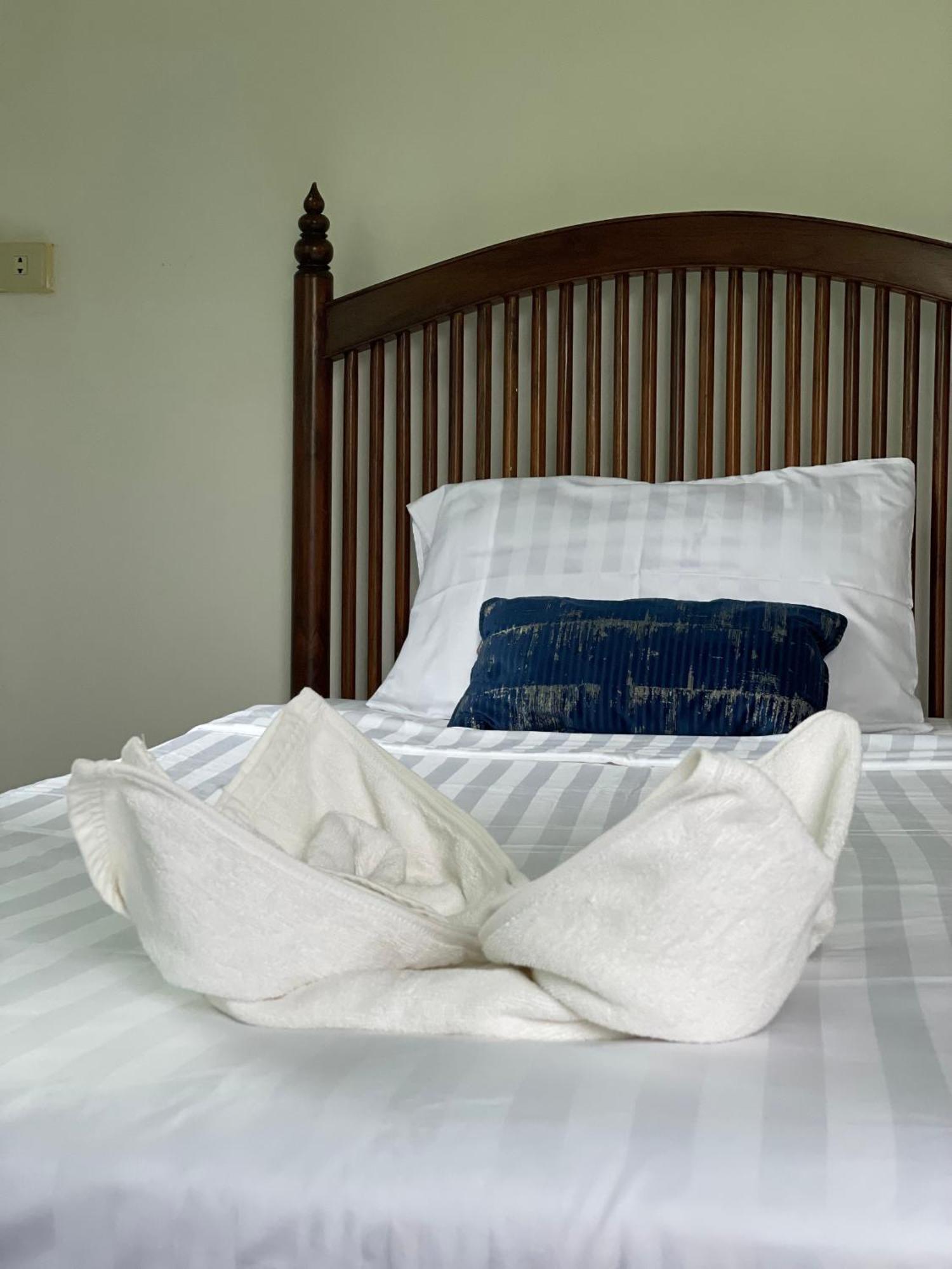 Sunrise Beach Villa Surat Thani Room photo